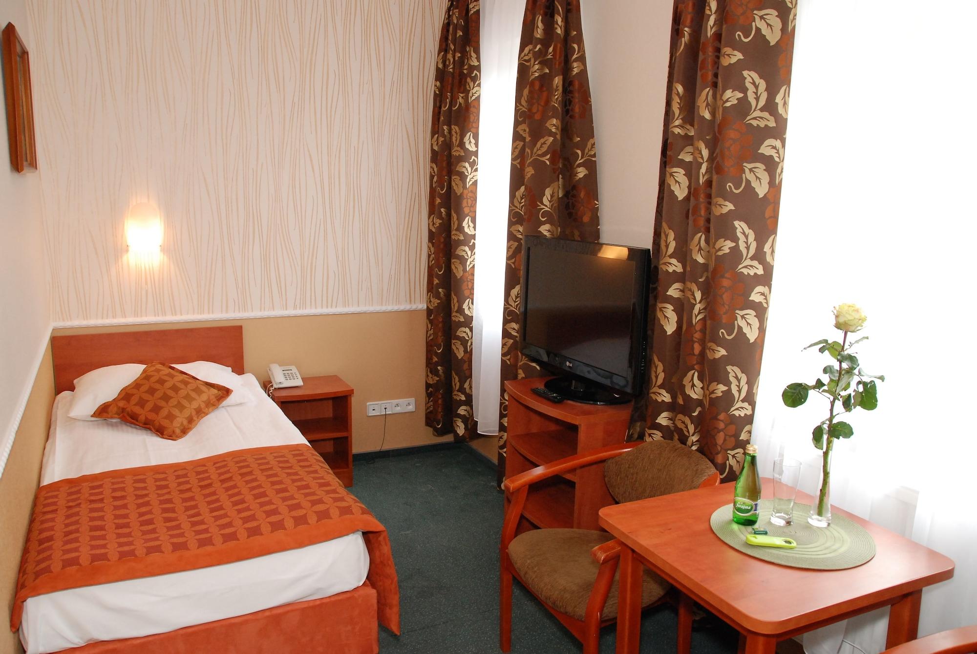 Topaz Centrum Готель 3*